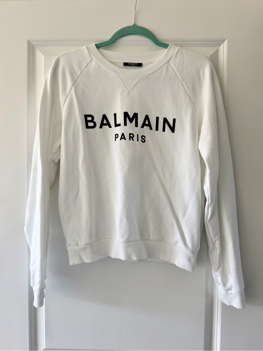 Balmain White Crewneck Logo Print Sweatshirt